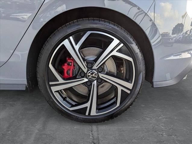 2025 Volkswagen Golf GTI 2.0T SE