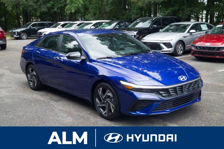 2025 Hyundai Elantra SEL Sport photo 3