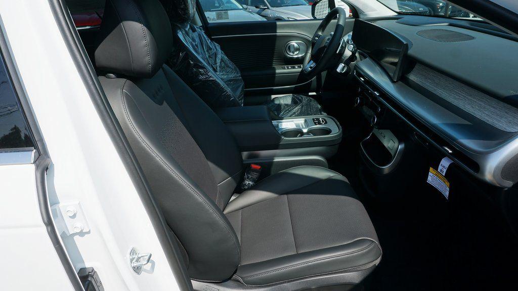 2026 Hyundai IONIQ 9 SEL - Photo 10