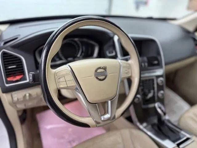 2015 Volvo XC60 T5 Premier