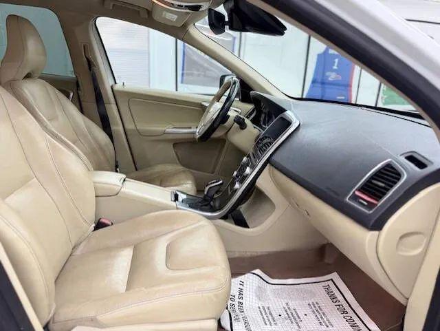 2015 Volvo XC60 T5 Premier