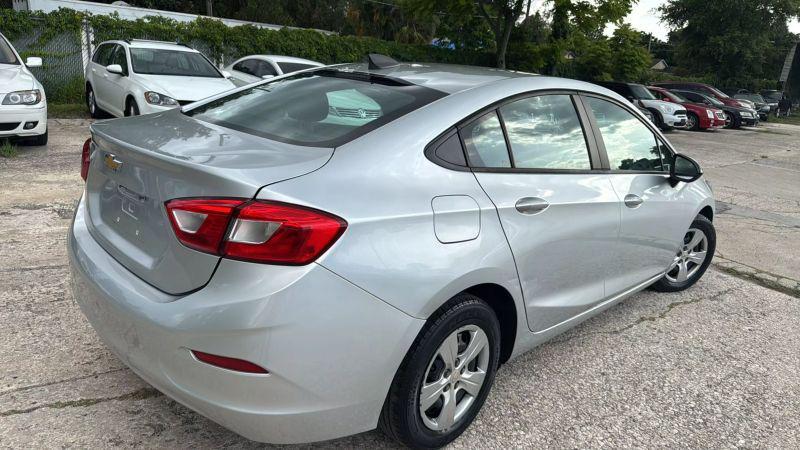 2018 Chevrolet Cruze LS Auto