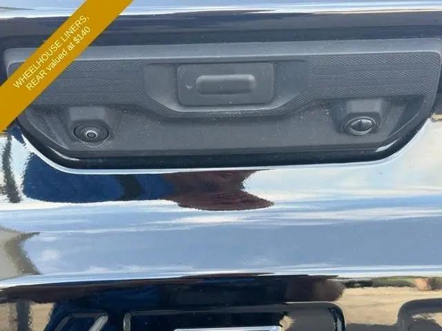 2024 Chevrolet Silverado 1500 4WD Crew Cab Short Bed Custom