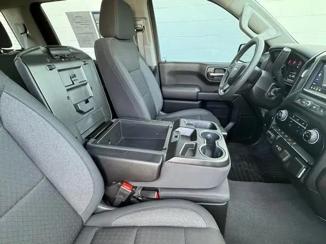 2024 Chevrolet Silverado 1500 4WD Crew Cab Short Bed Custom