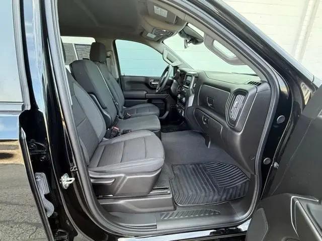 2024 Chevrolet Silverado 1500 4WD Crew Cab Short Bed Custom