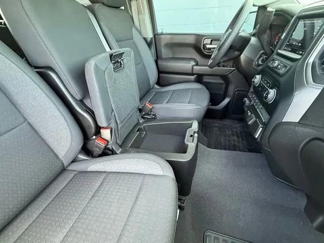 2024 Chevrolet Silverado 1500 4WD Crew Cab Short Bed Custom