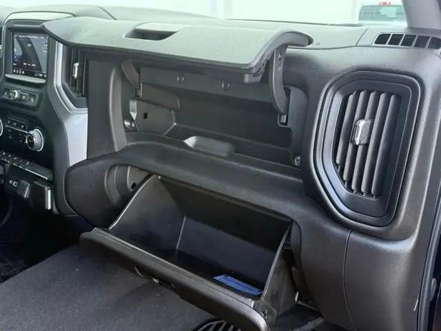 2024 Chevrolet Silverado 1500 4WD Crew Cab Short Bed Custom