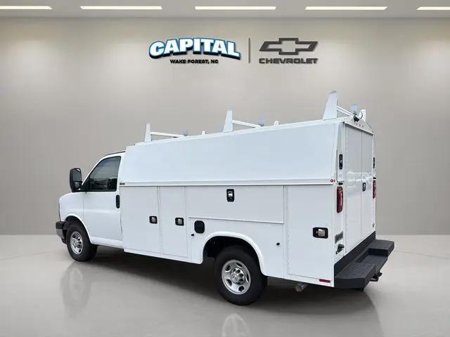 2025 Chevrolet Express Cutaway Work Van