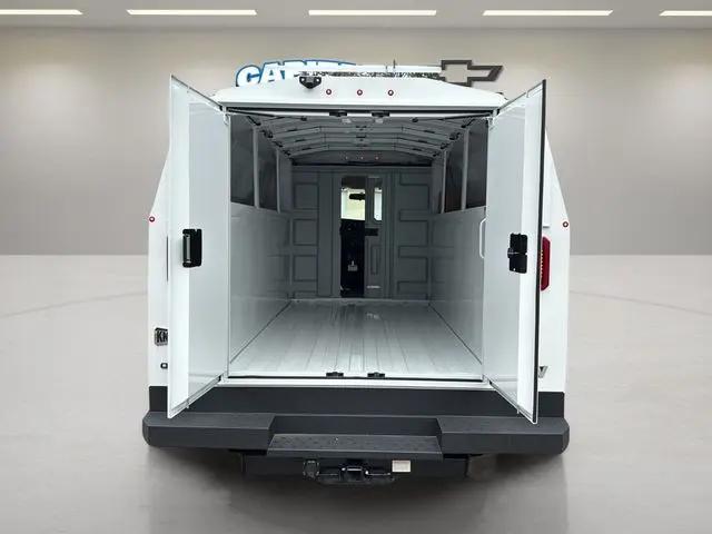 2025 Chevrolet Express Cutaway Work Van