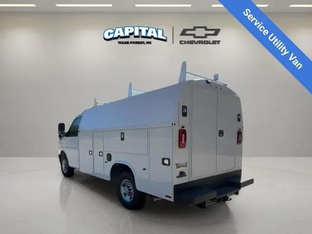 2025 Chevrolet Express Cutaway Work Van