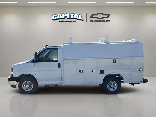2025 Chevrolet Express Cutaway Work Van