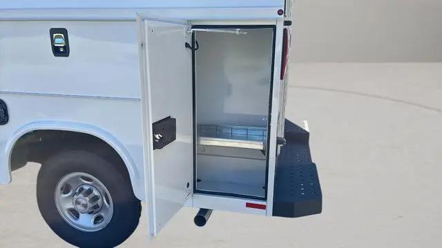 2025 Chevrolet Express Cutaway Work Van
