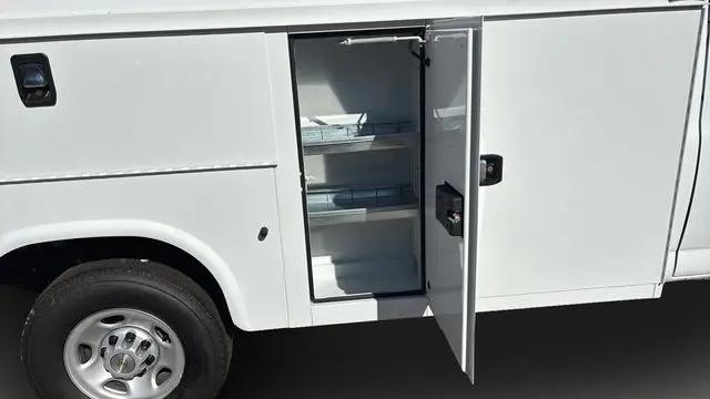 2025 Chevrolet Express Cutaway Work Van