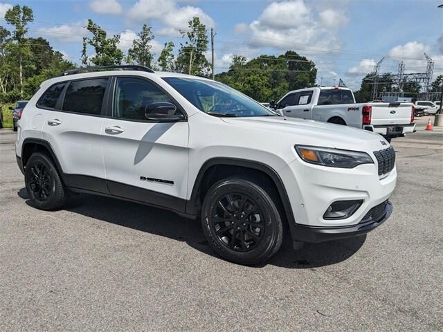2023 Jeep Cherokee Altitude Lux 4x4