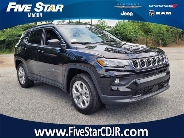 2025 Jeep Compass COMPASS LATITUDE 4X4
