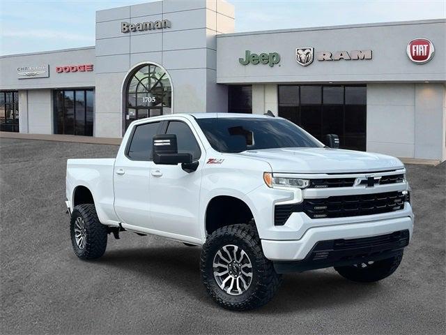 2022 Chevrolet Silverado 1500 4WD Crew Cab Standard Bed RST