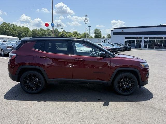 2022 Jeep Compass Altitude FWD