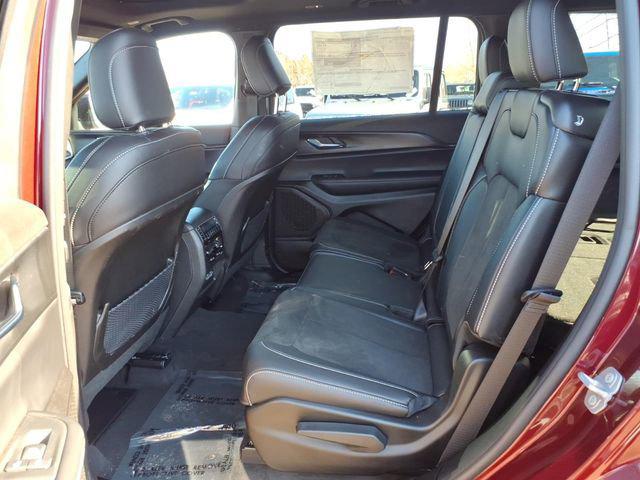 2025 Jeep Grand Cherokee L Altitude X 4x4