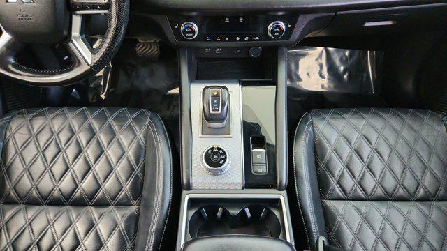 2022 Mitsubishi Outlander SEL Special Edition 2WD