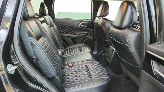 2022 Mitsubishi Outlander SEL Special Edition 2WD
