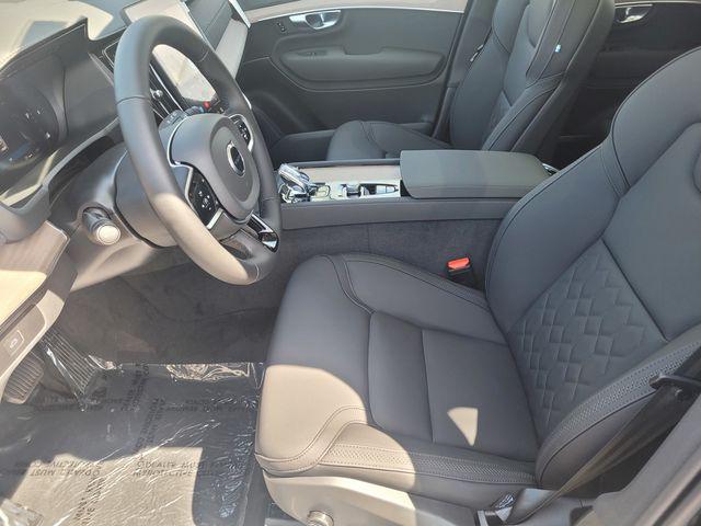 2025 Volvo XC90 B6 Plus 7-Seater