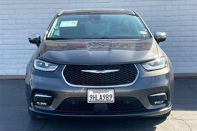 2023 Chrysler Pacifica Hybrid Limited