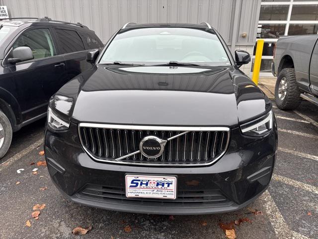 2024 Volvo XC40 B5 Core Bright Theme