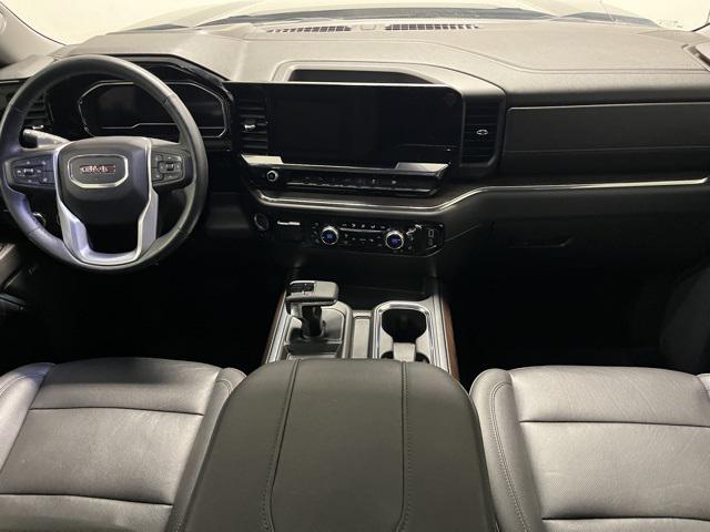 2023 GMC Sierra 1500 2WD Crew Cab Short Box SLT