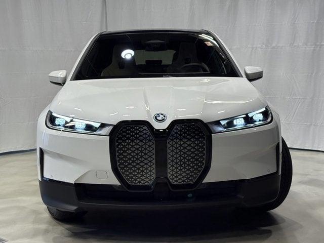 2025 BMW iX xDrive50