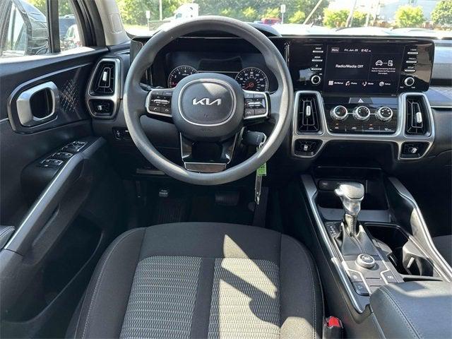 2022 Kia Sorento LX
