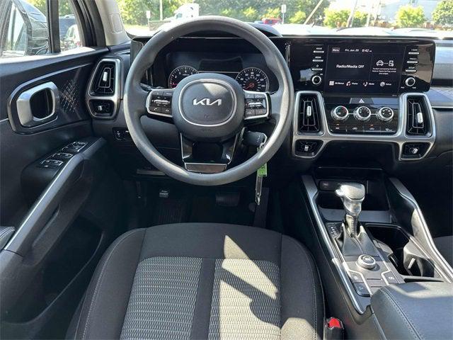 2022 Kia Sorento LX