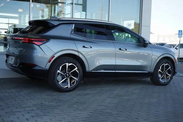 2025 Chevrolet Equinox LT2 w/PDE