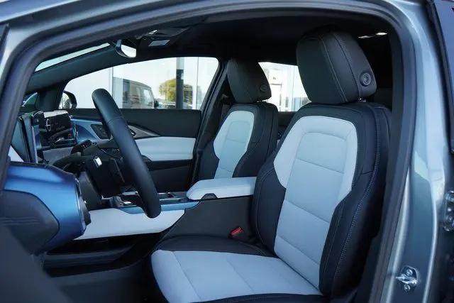 2025 Chevrolet Equinox LT2 w/PDE