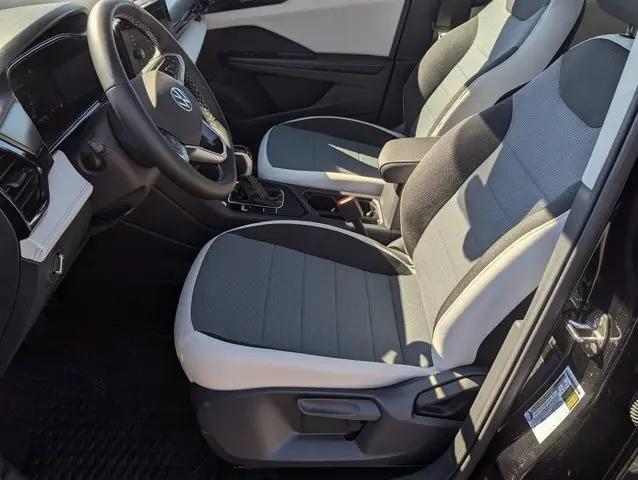 2025 Volkswagen Taos 1.5T S