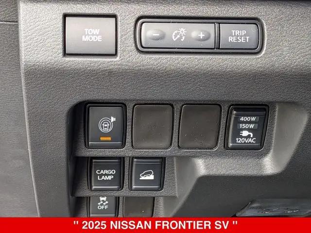 2025 Nissan Frontier Crew Cab SV 4x4