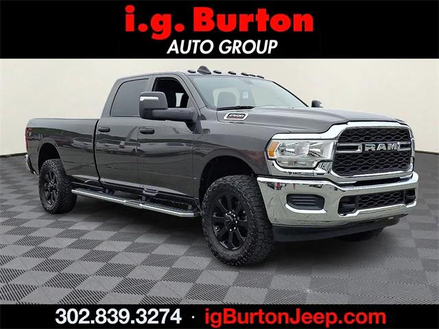 2024 RAM 2500 Tradesman Crew Cab 4x4 8 Box
