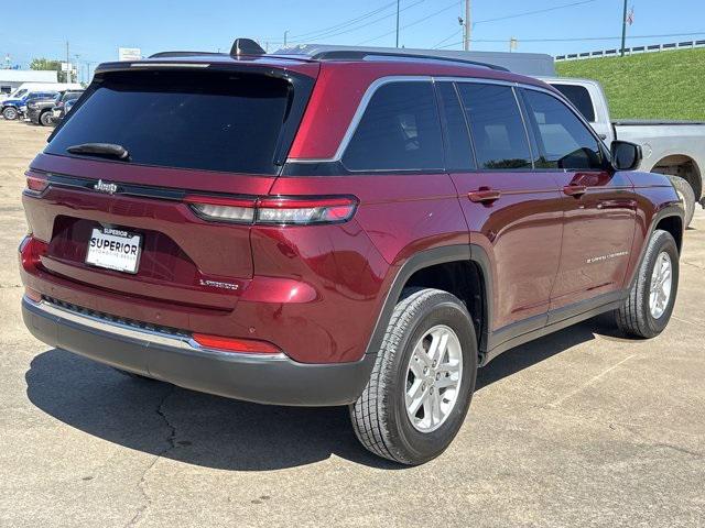 2023 Jeep Grand Cherokee Laredo 4x2