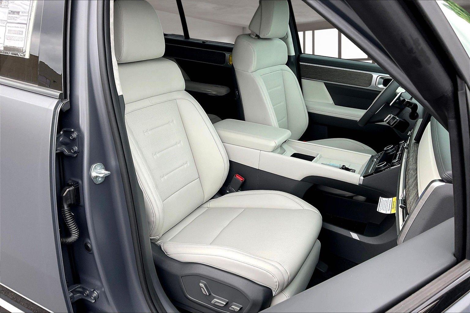 2025 Hyundai Santa Fe Calligraphy - Photo 11