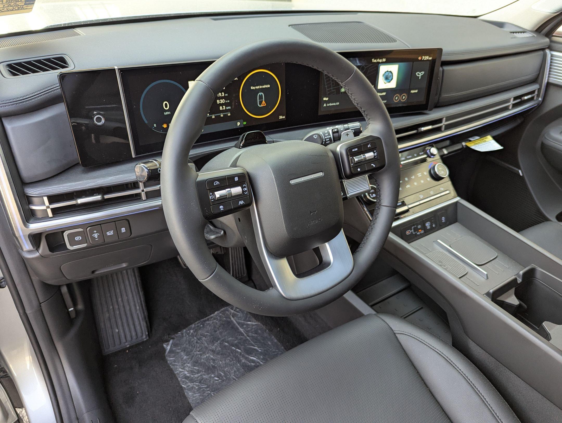 2025 Hyundai Santa Fe Limited - Photo 12