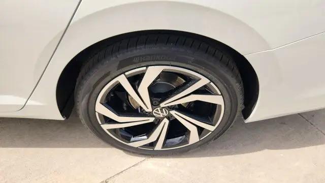 2025 Volkswagen Jetta 1.5T SEL