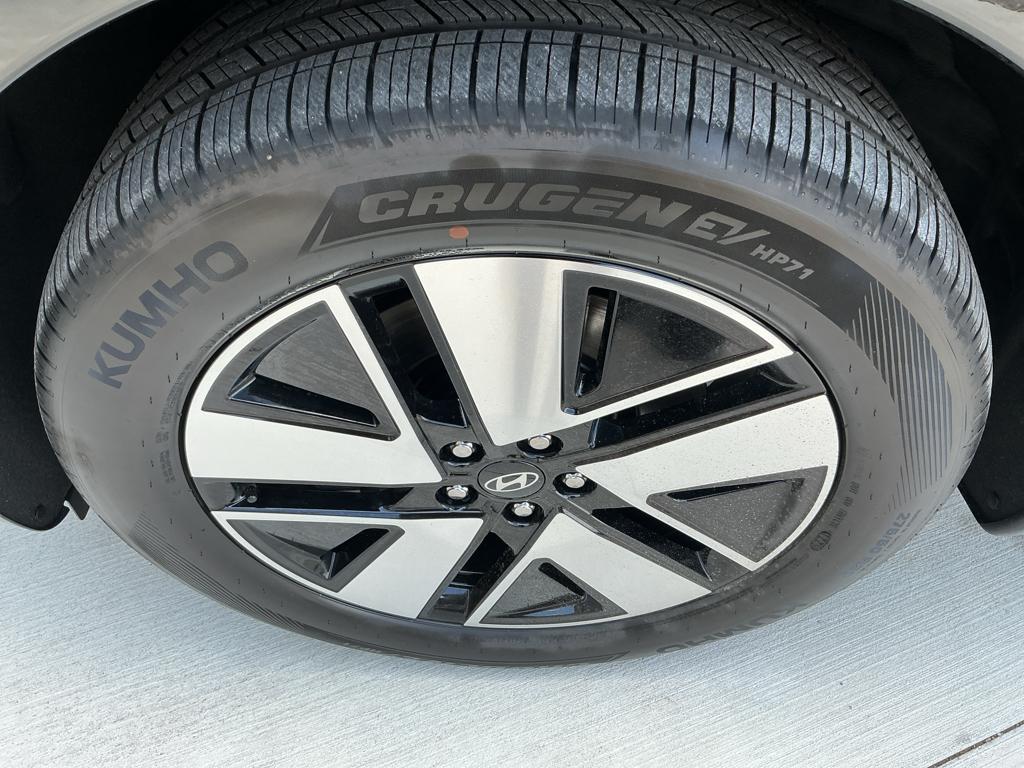2026 Hyundai IONIQ 9 SEL - Photo 9