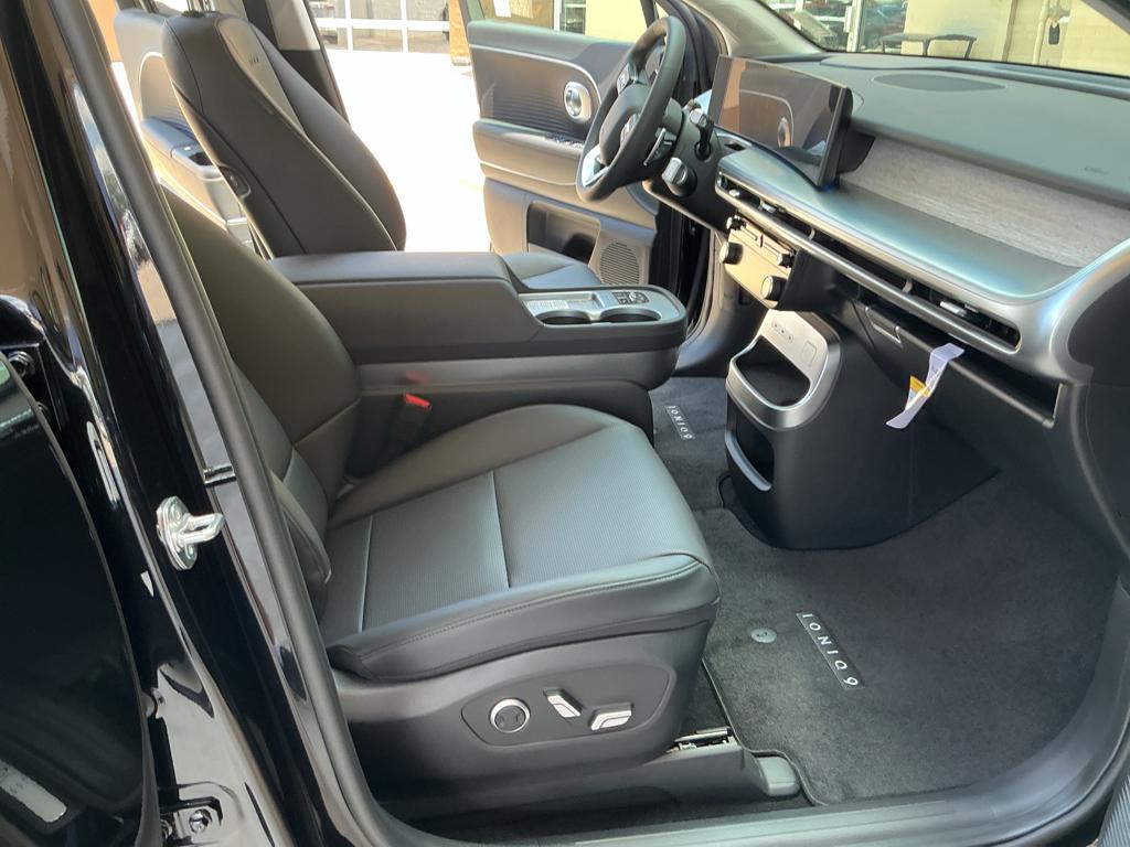 2026 Hyundai IONIQ 9 SEL - Photo 14