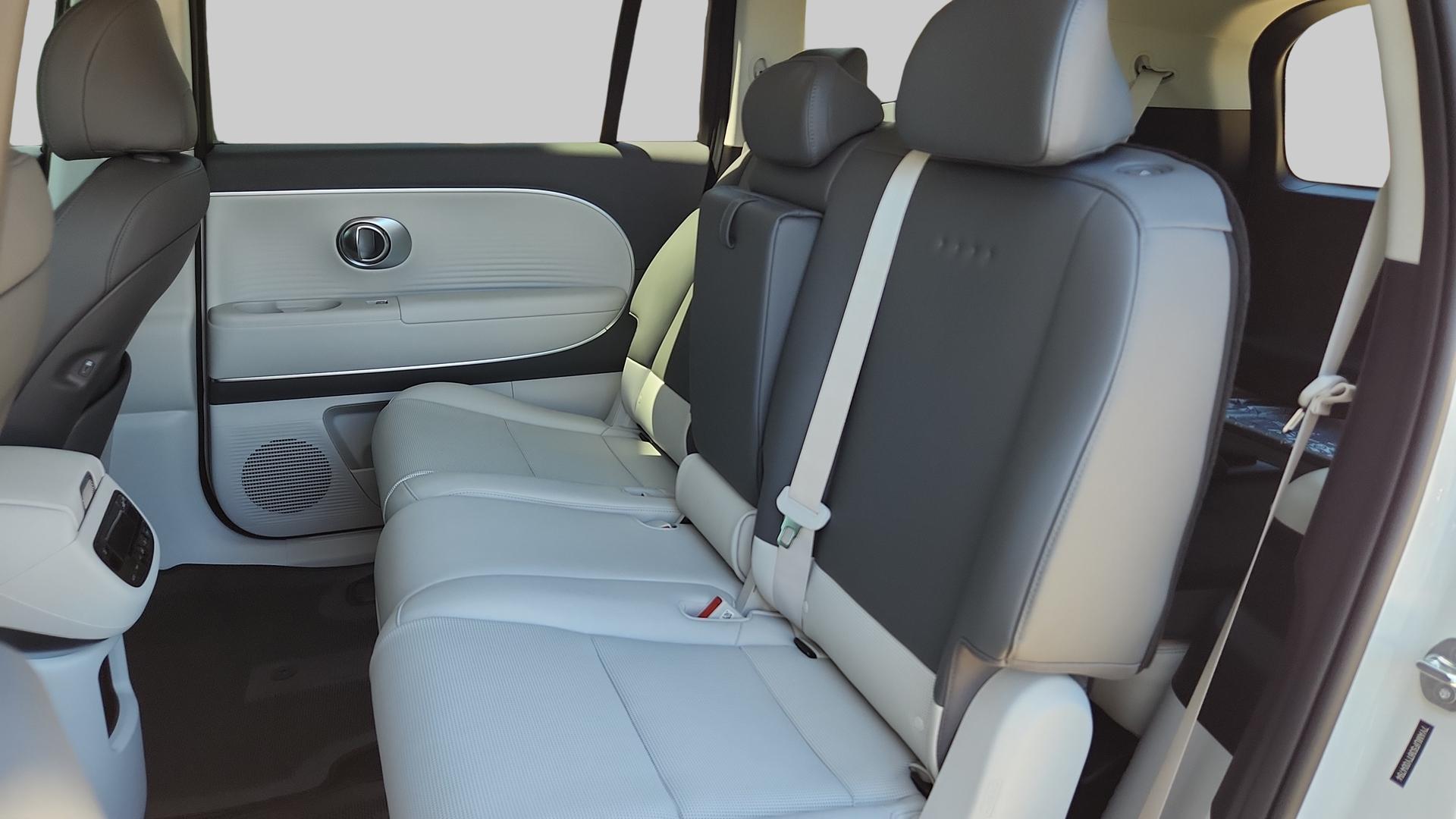 2026 Hyundai IONIQ 9 SEL - Photo 25