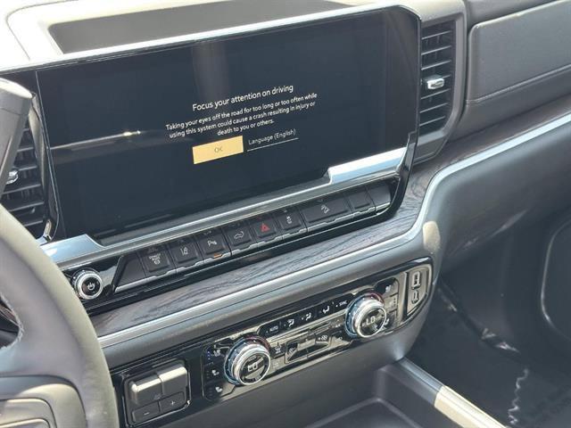 2025 GMC Sierra 3500HD 4WD Crew Cab Standard Bed SLT