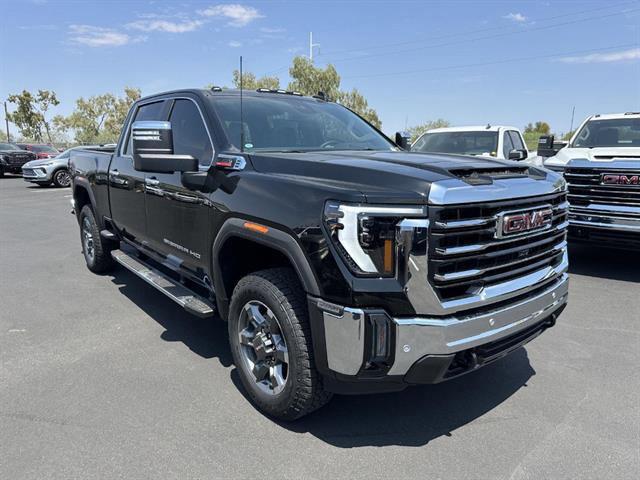 2025 GMC Sierra 3500HD 4WD Crew Cab Standard Bed SLT