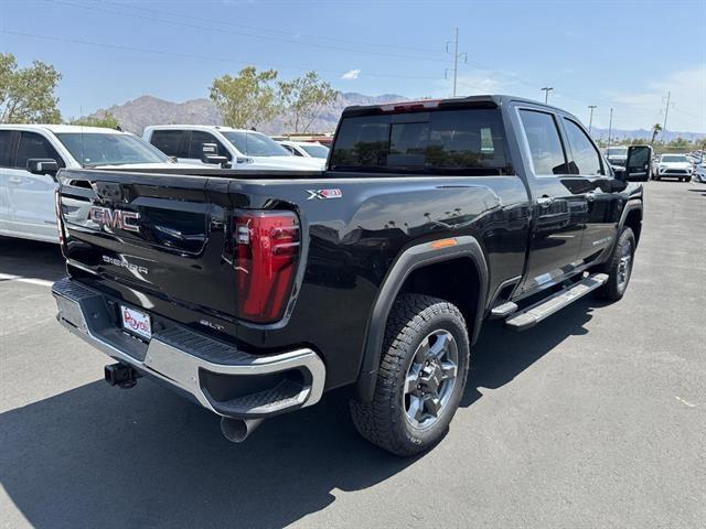 2025 GMC Sierra 3500HD 4WD Crew Cab Standard Bed SLT
