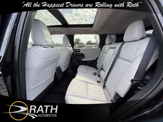 2025 Mitsubishi Outlander PLATINUM EDITION 2.5 S-AWC