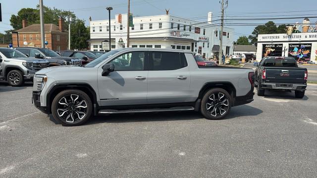 2024 GMC Sierra Denali Edition 1