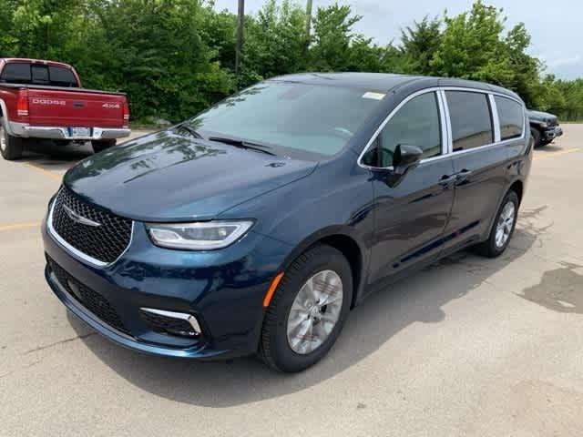 2025 Chrysler Pacifica PACIFICA SELECT AWD