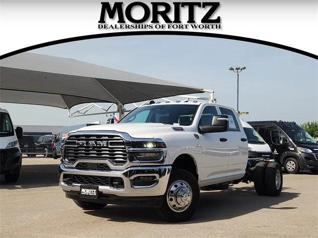 2025 RAM Ram 3500 Chassis Cab RAM 3500 TRADESMAN CREW CAB CHASSIS 4X4 60 CA